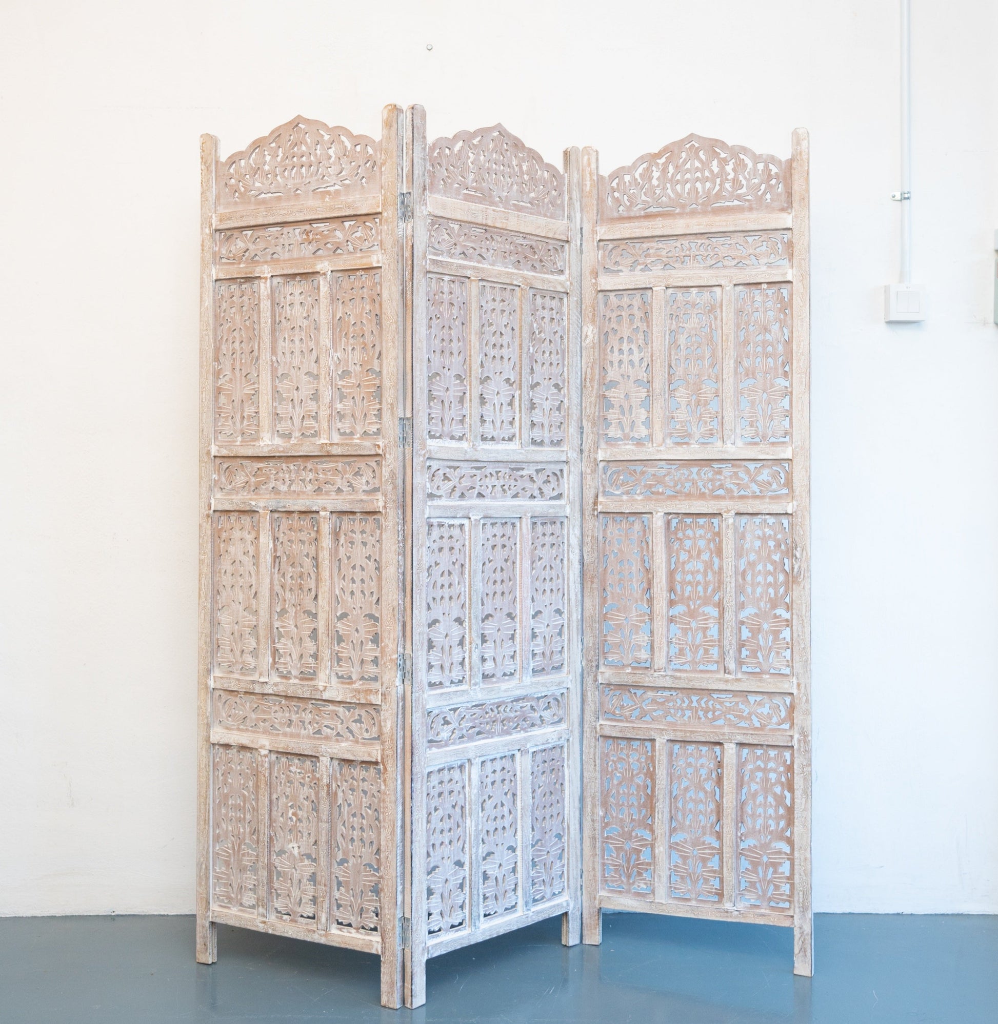 Mark Carved Room Divider