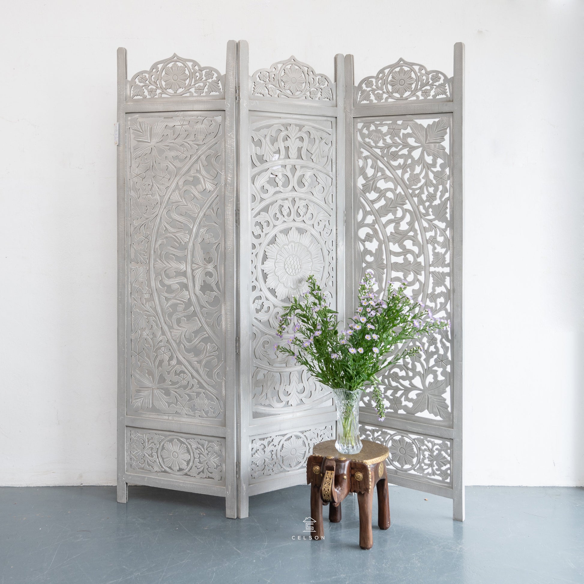 Yenfer Carved Room Divider