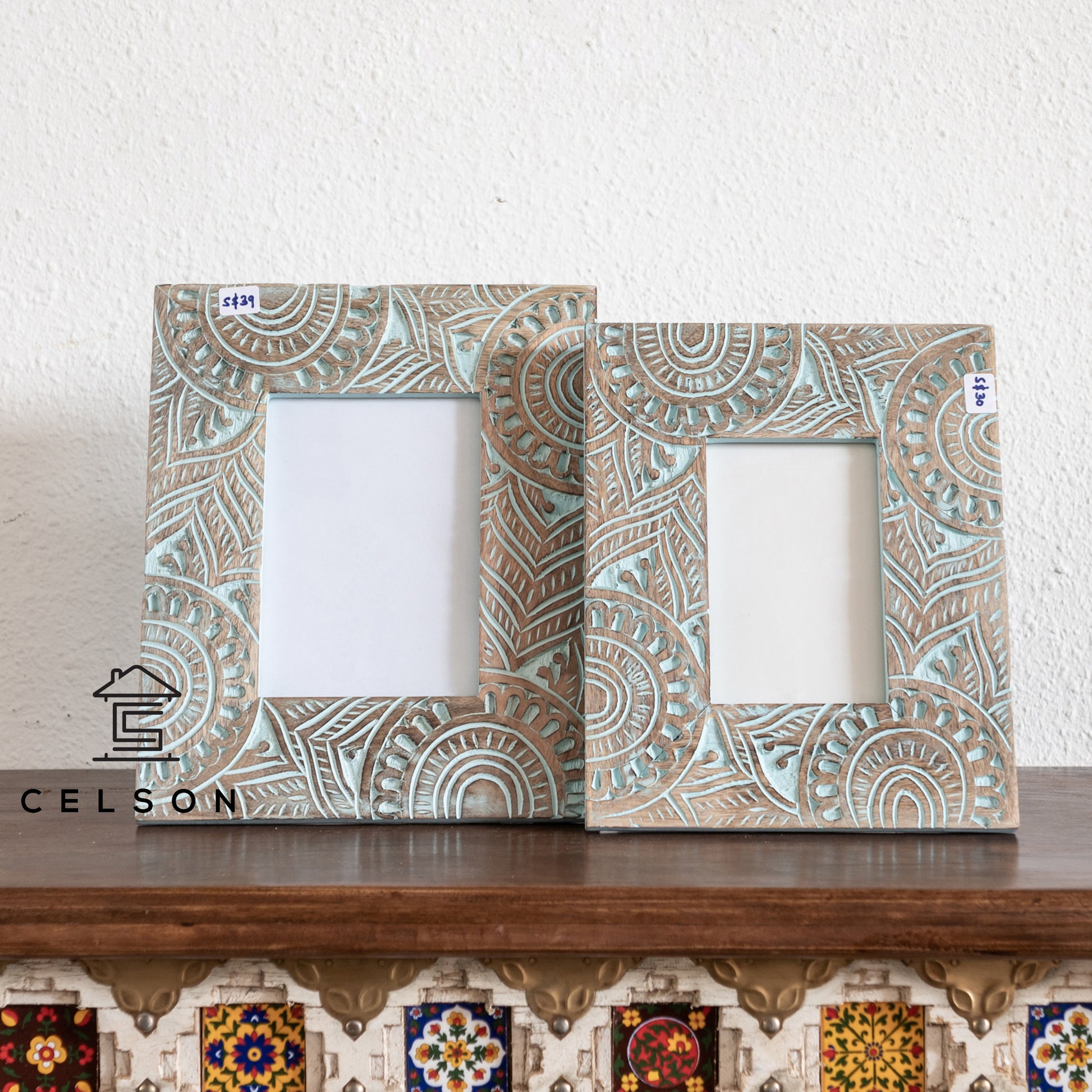 Wheel Hand Carved Photo Frame