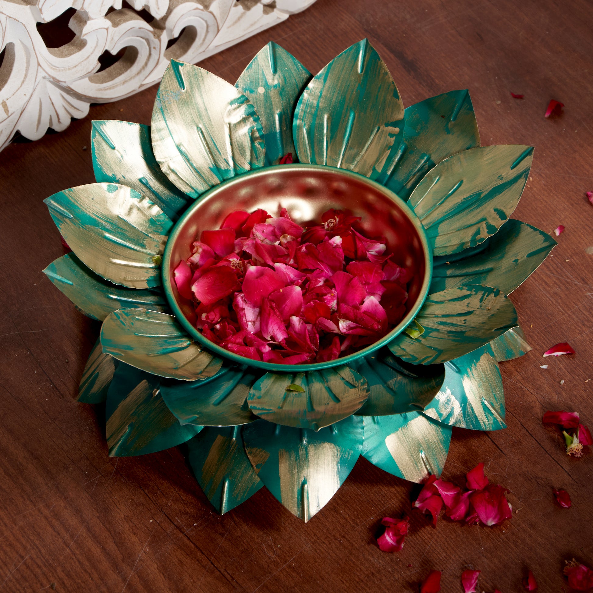 Green Lotus Urli Set Of 3