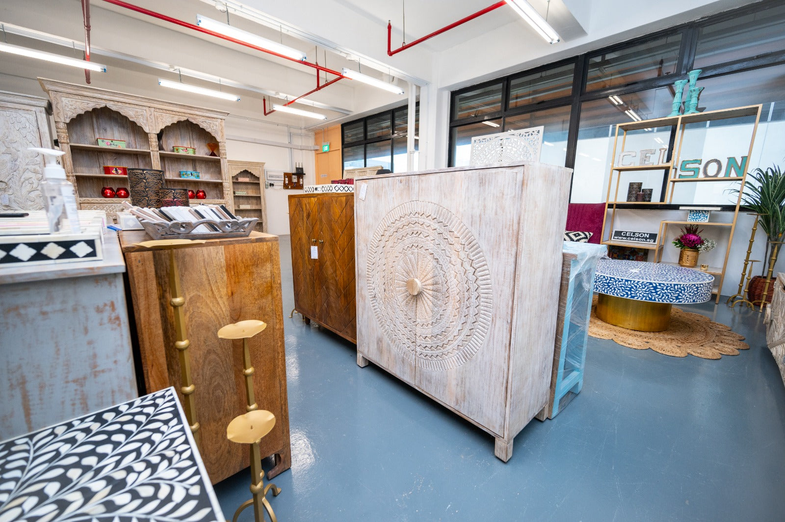 Asbert Wooden Bar Cabinet