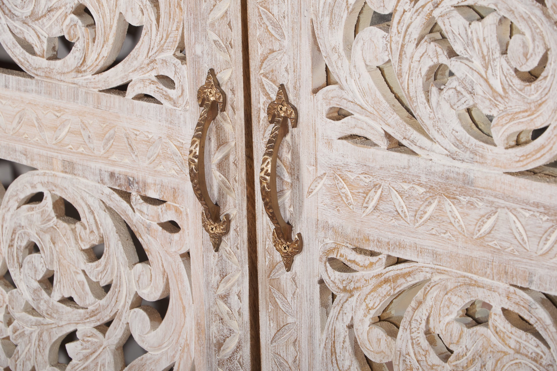 Freddie Carved Door