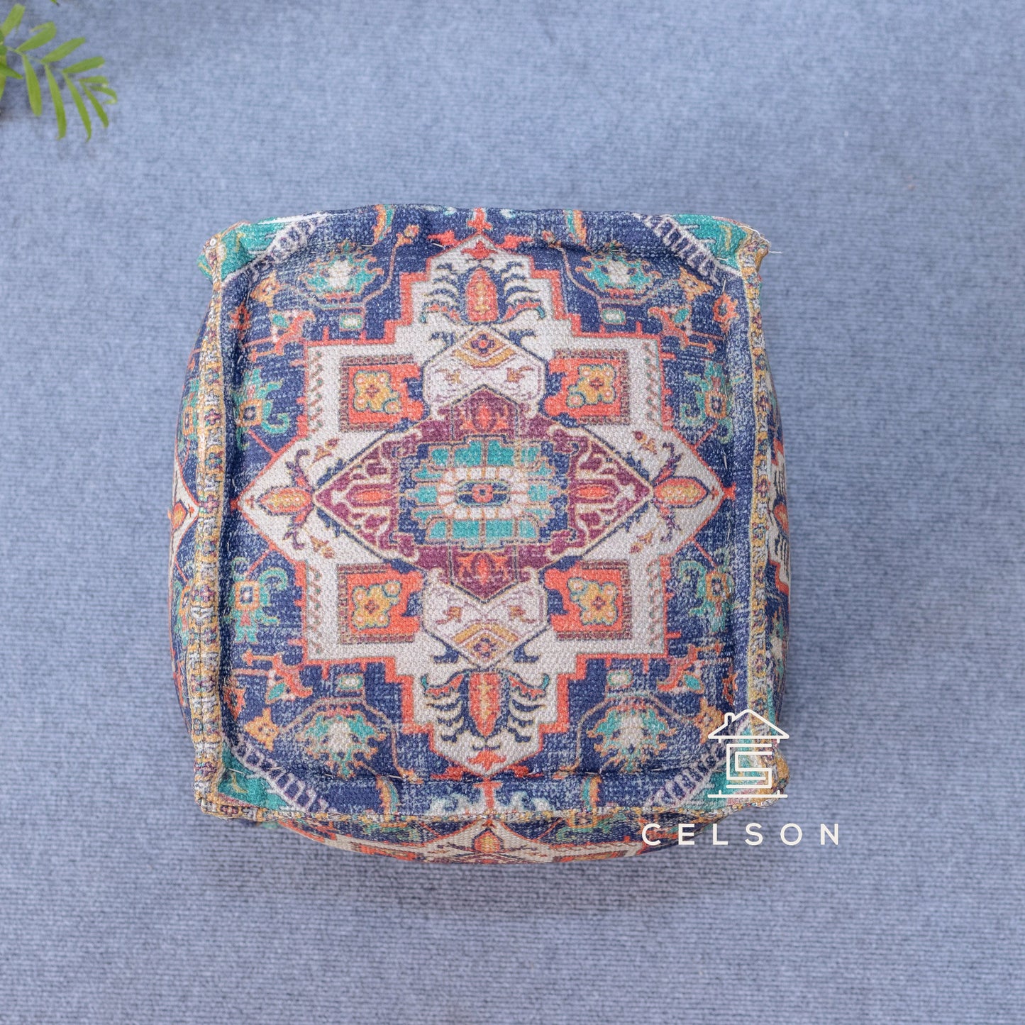 Noora Pouf