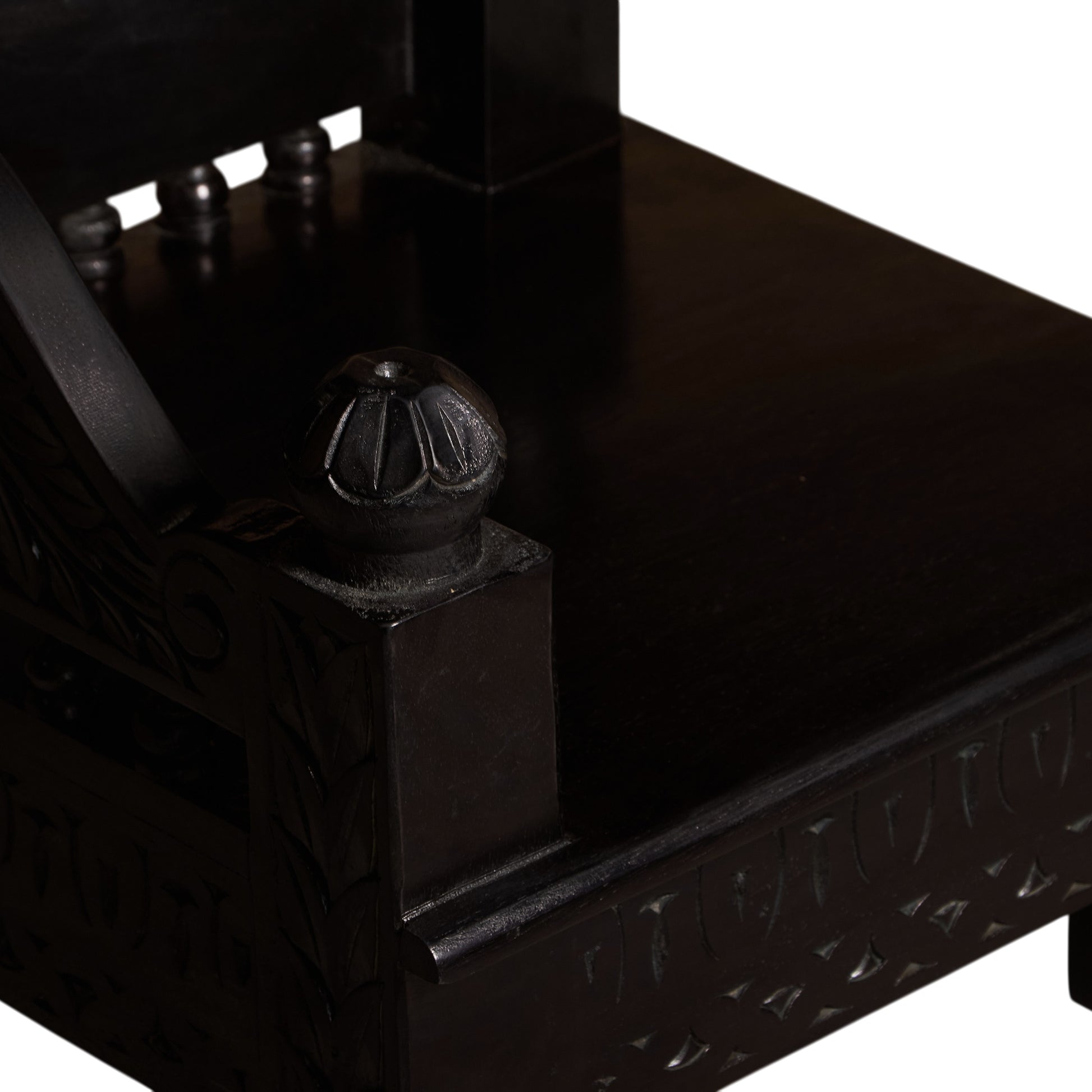 York Hand Carved Small Chair